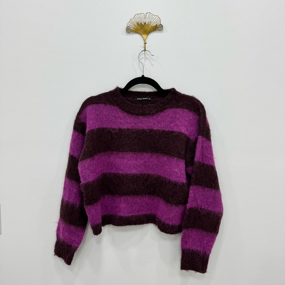 Wild Pony Long Sleeved Soft Knit Sweater wide stripe purple maroon Sz M Crop - Picture 6 of 6